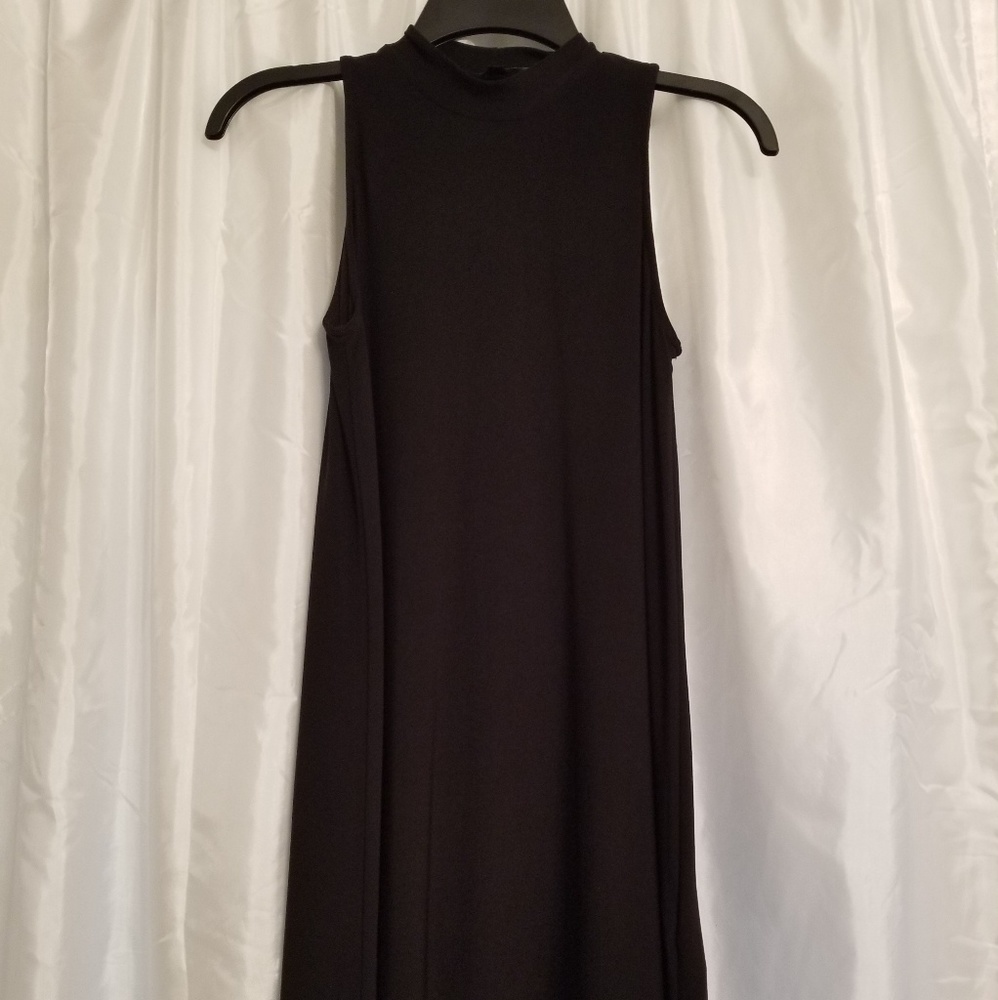 BLACK SWING DRESS NWOT
